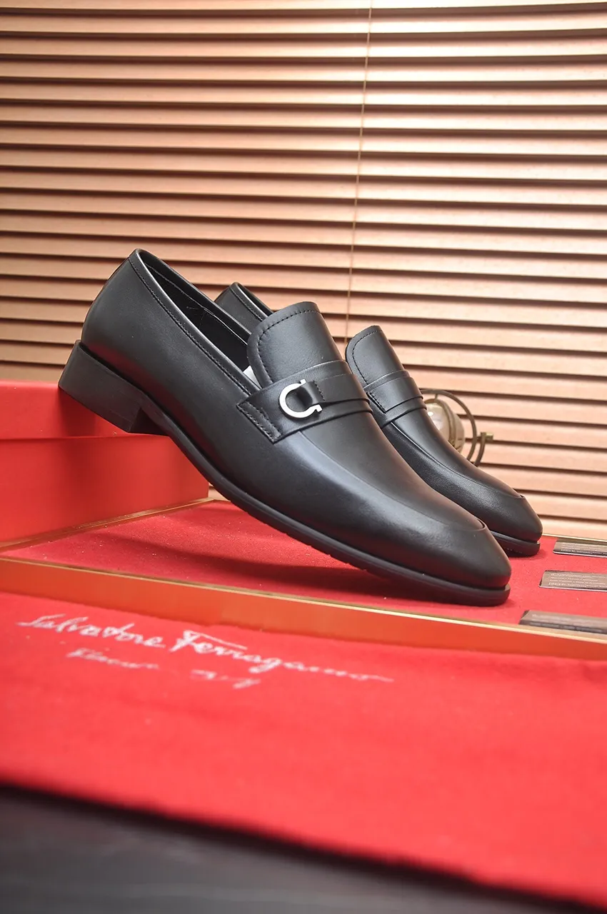 Men's shoes 💰520💶【Ferragamo/Ferragamo】The latest model in the counter. Original imported high-quality cowhide with open sides + imported 🐂 water-dyed cowhide lining + original luxury metal buckle + original combination outsole. No pressure for comparison. 38--45 (45 is custom-made and cannot be returned or exchanged)